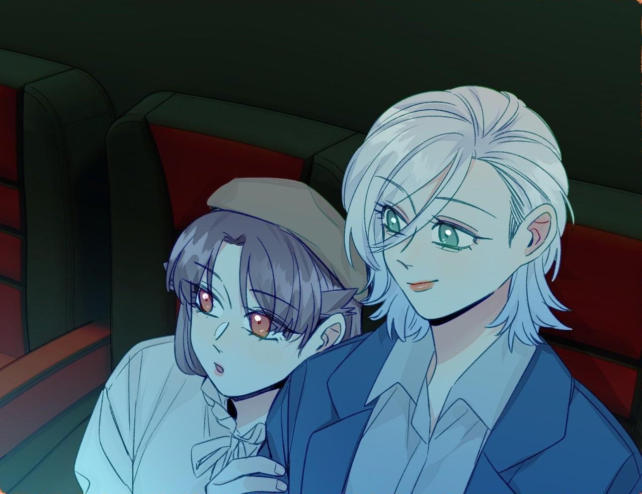 Zhan Ying leaning on Zhou Yuanyou's shoulder in a cinema