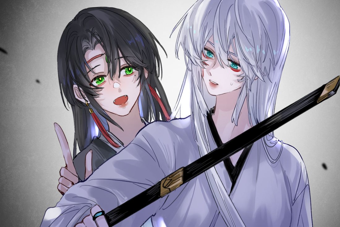 Have No Fear, Shijie's Here!: lan Qinghe laughs and points while Ji Linxue holds up a long black blade