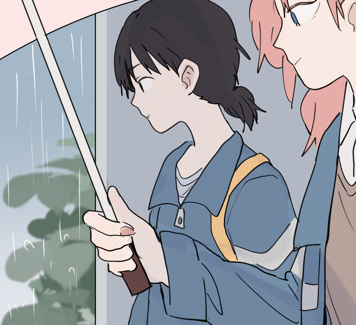 Tongtong and Lin Luxi walk together beneath an umbrella.
