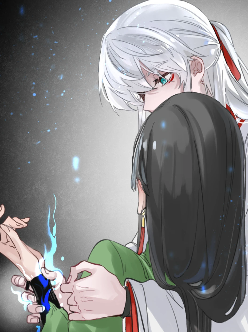 Ji Linxue holds Lan Qinghe’s wrist and heals her with spiritual energy