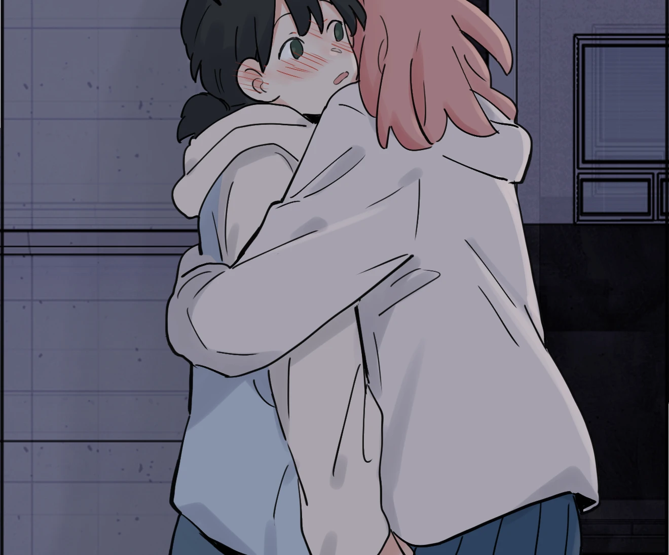 Tongtong and Lin Luxi hold each other in the dark, Ch. 33 of I Got Blackmailed by the Green Tea Bitch in Class