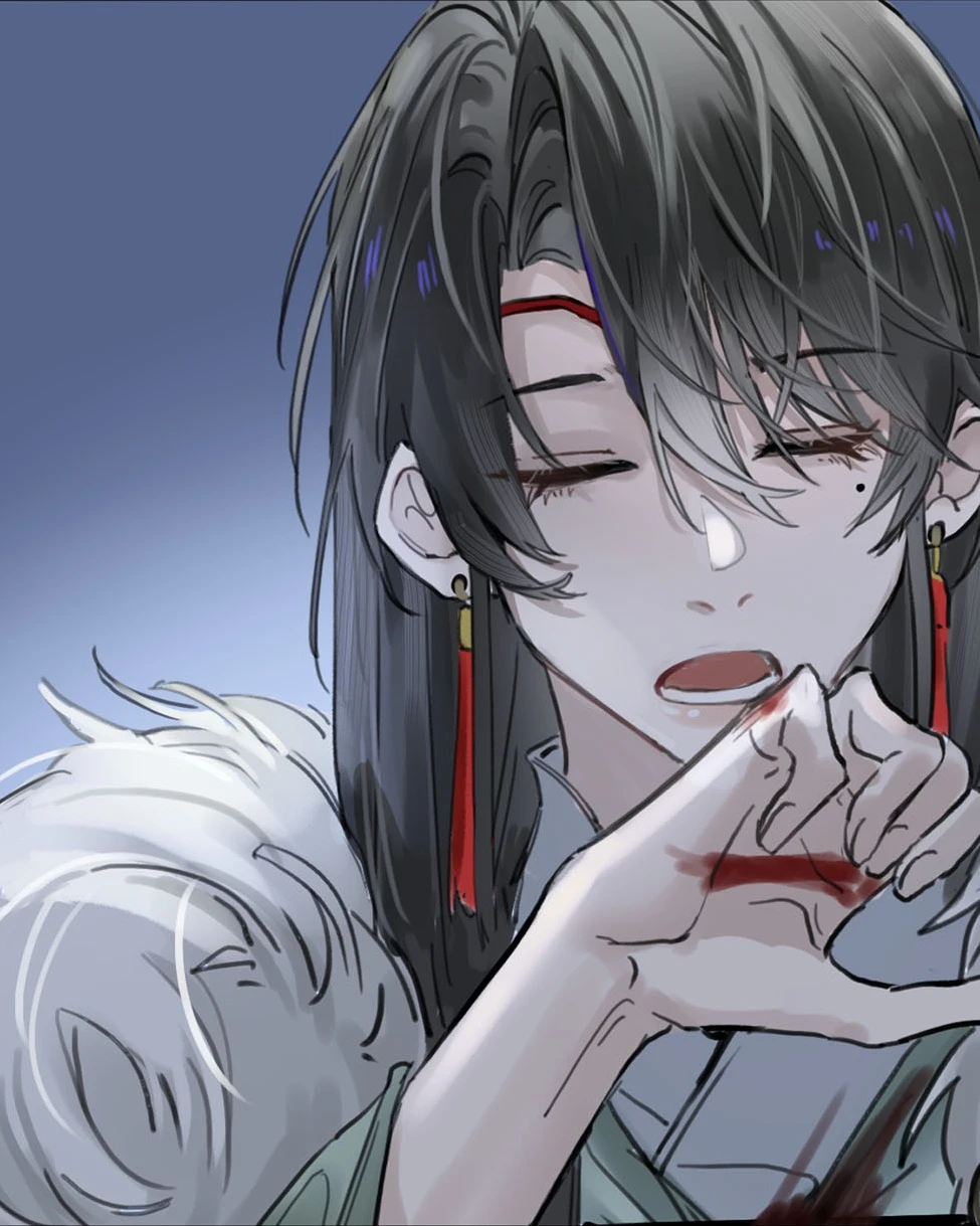 Lan Qinghe wipes blood from her mouth in the cave