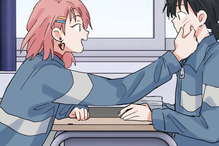 Tongtong reaches across the desk and squeezes Lin Luxi’s cheeks