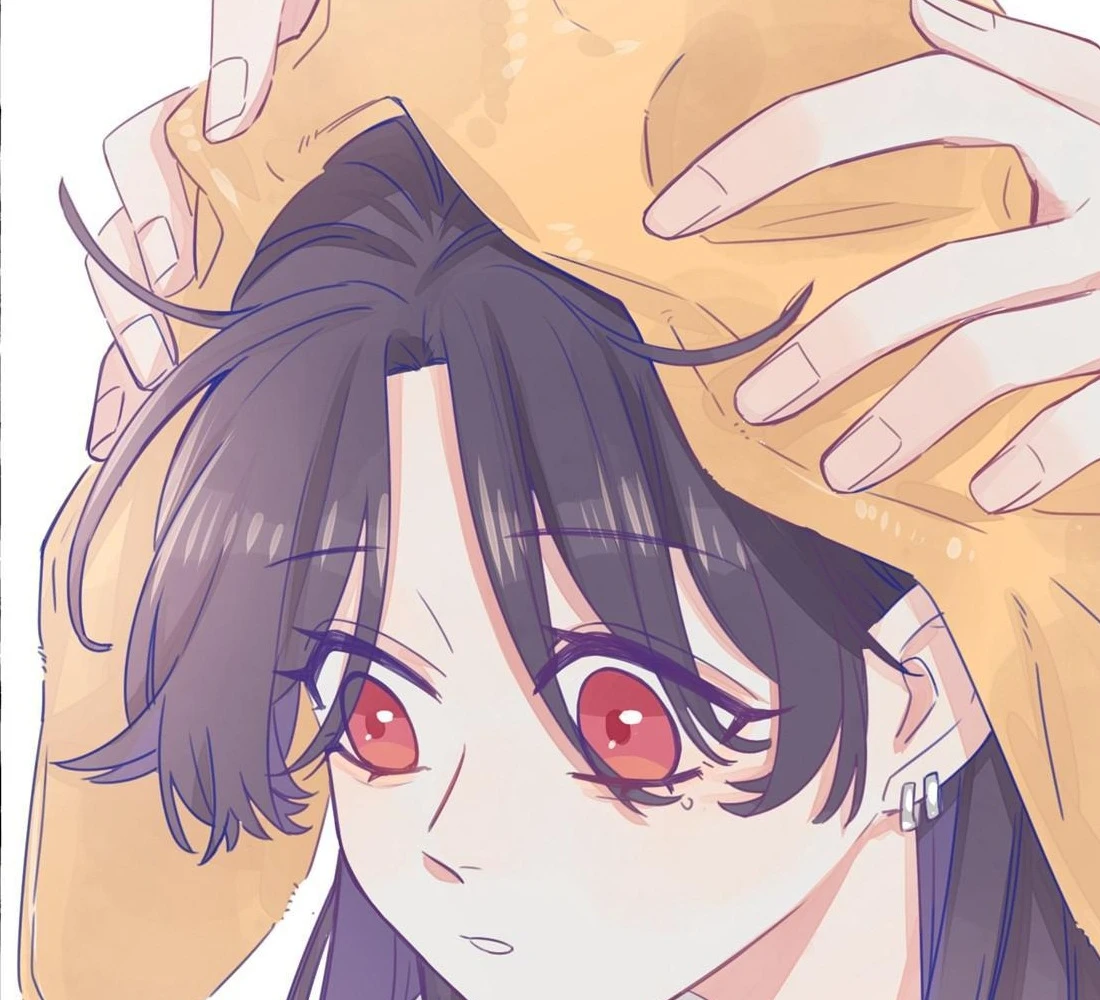 Zhou Yuanyou towels Zhan Ying’s hair dry