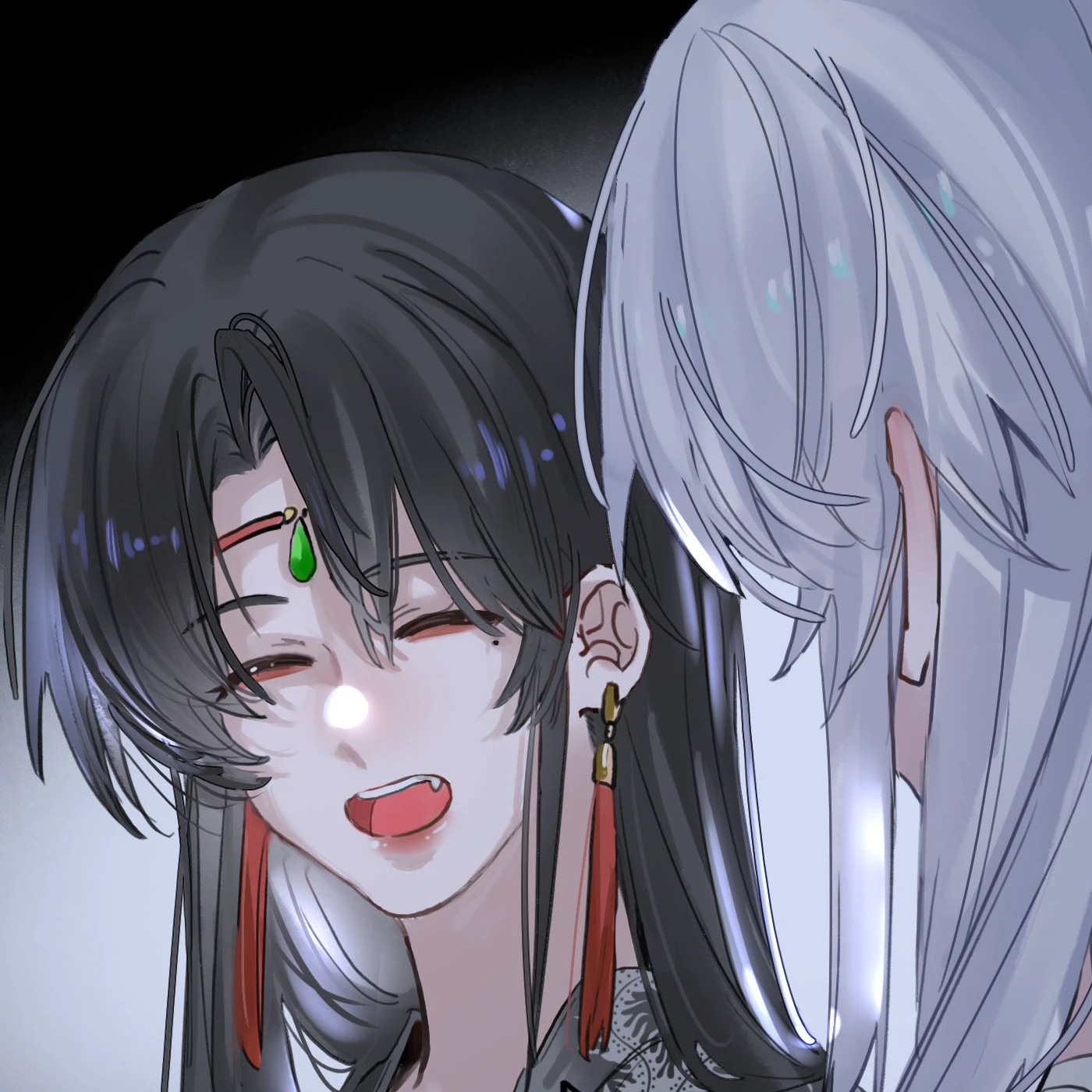 Have No Fear, Shijie’s Here!: Lan Qinghe laughs with her eyes closed, Ji Linxue close beside her