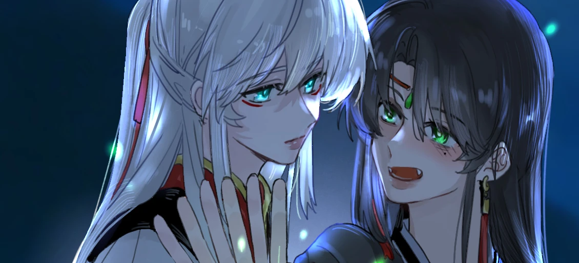 Have No Fear, Shijie's Here!: Ji Linxue raises a glowing palm under the moon while Lan Qinghe leans in